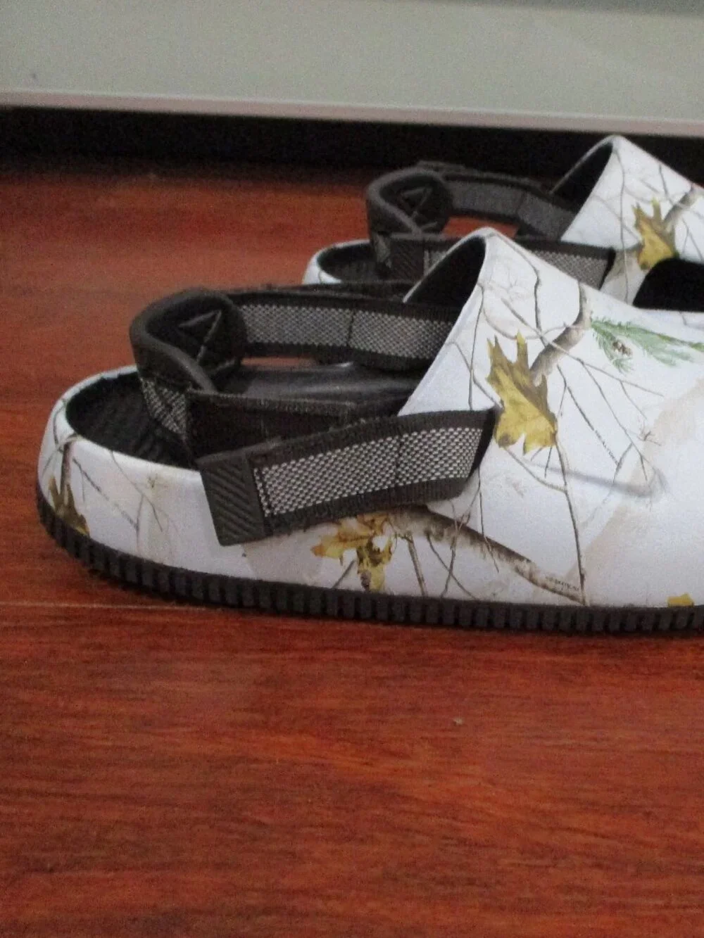 Nike Calm RealTree Crocs Mules M 7 / W 8 Unisex